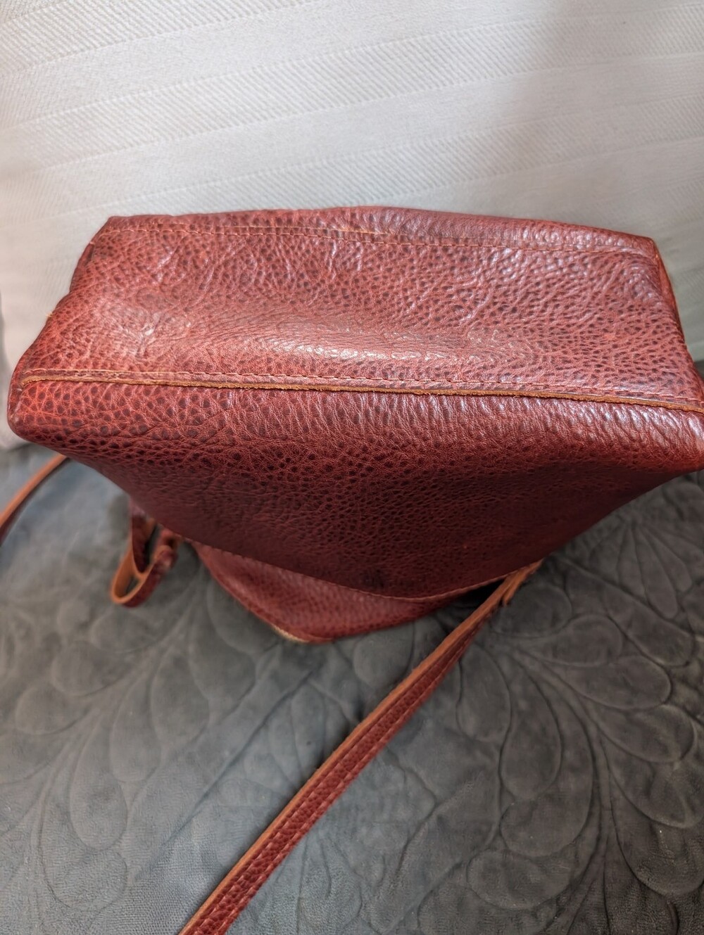 Portland Leather OG Nutmeg Eclipse Crossbody Large - Picture 3 of 4
